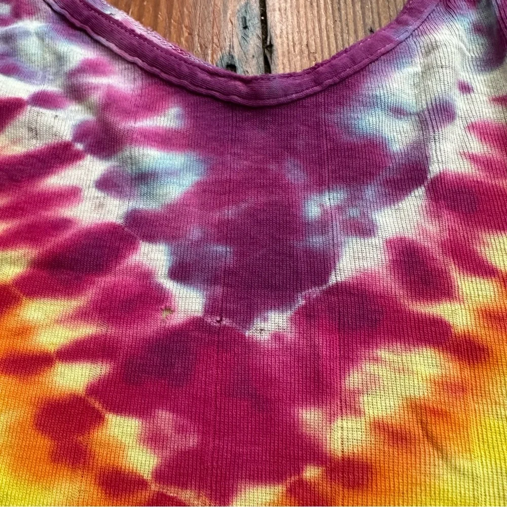 Vintage 1990s Urban Outfitters (made by Free People) tie dye tank top Small/Medi